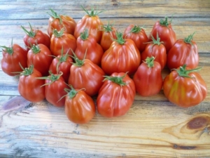 Томат Кор де Беф