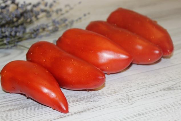 Томат Ларго-де-Хауха