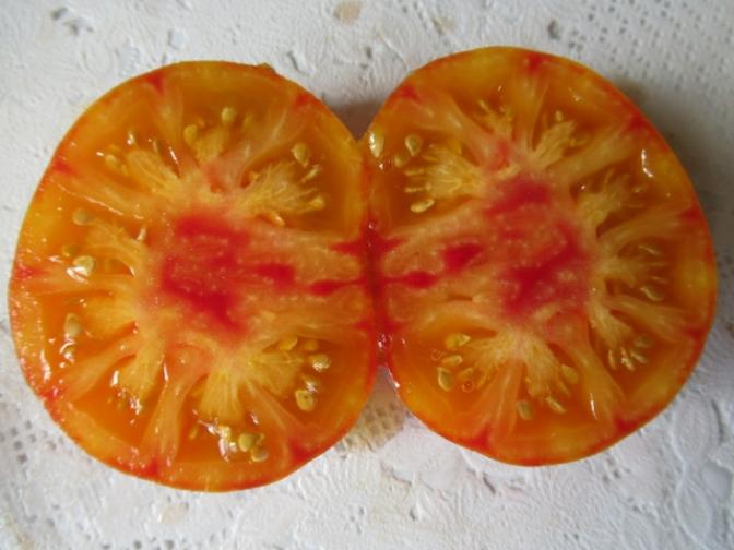 Томат Золотой Марципан 3